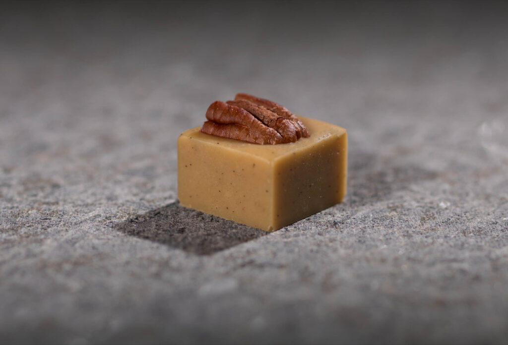 MOHINI Truffles: Zwischen Orten – Am Rand des Lichts